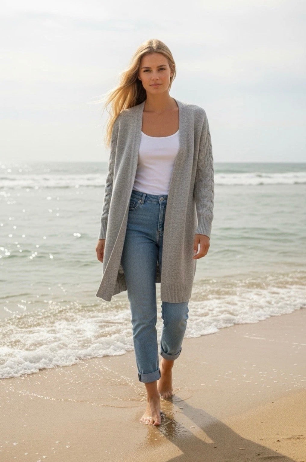 Dannii Minogue Wool Blend Grey Long Cardigan
Women's Size 10P