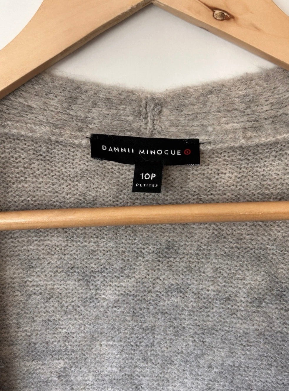 Dannii Minogue Wool Blend Grey Long Cardigan
Women's Size 10P